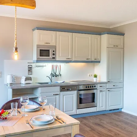 Dueneneck 16 * צמפין